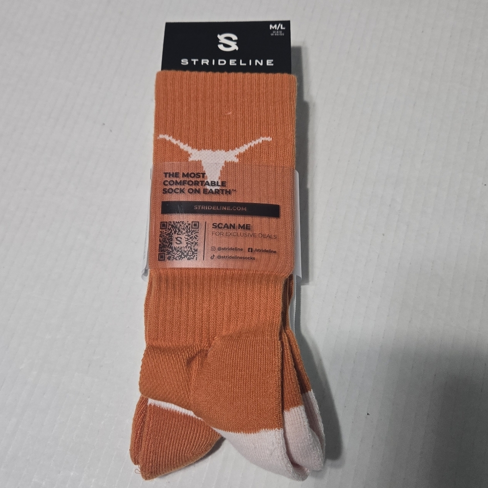 Set of 2 Warm Holiday Socks Texas Longhorn Fans Bevo Socks Hook Em OSFM  NEW - Picture 5 of 13